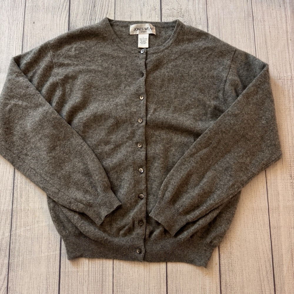 Jones Wear Sport 100% Cashmere Cardigan Sweater Women's Large Gray Button Front